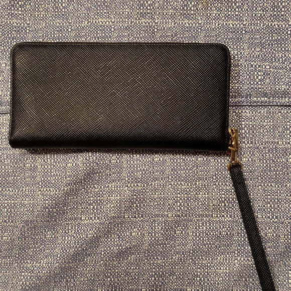 Black Tori Burch Wallet - Picture 2 of 8